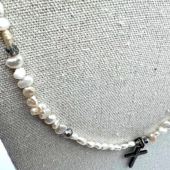 Vintage Sterling Silver Cross Necklace With Rice Pearls.  A13 - Picture 8 of 12